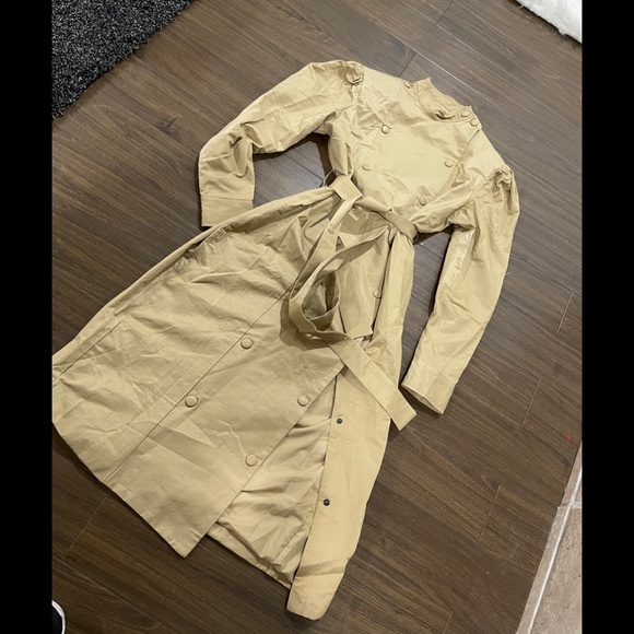 Trench coat - Picture 2 of 5